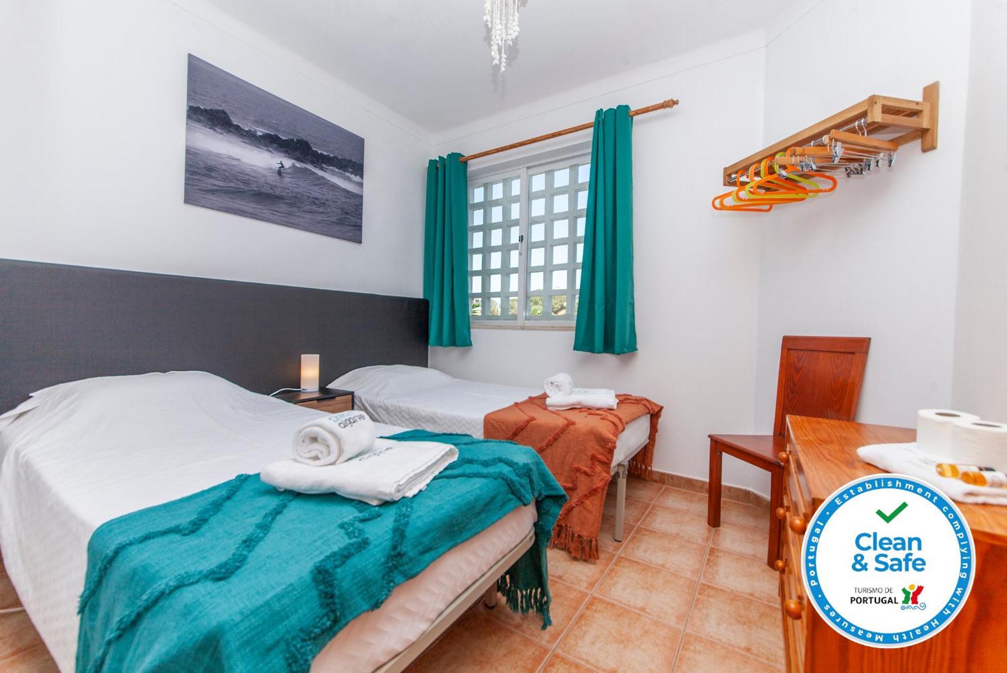 P - Meia-Praia Seaview Guesthouse Lagos Phòng bức ảnh