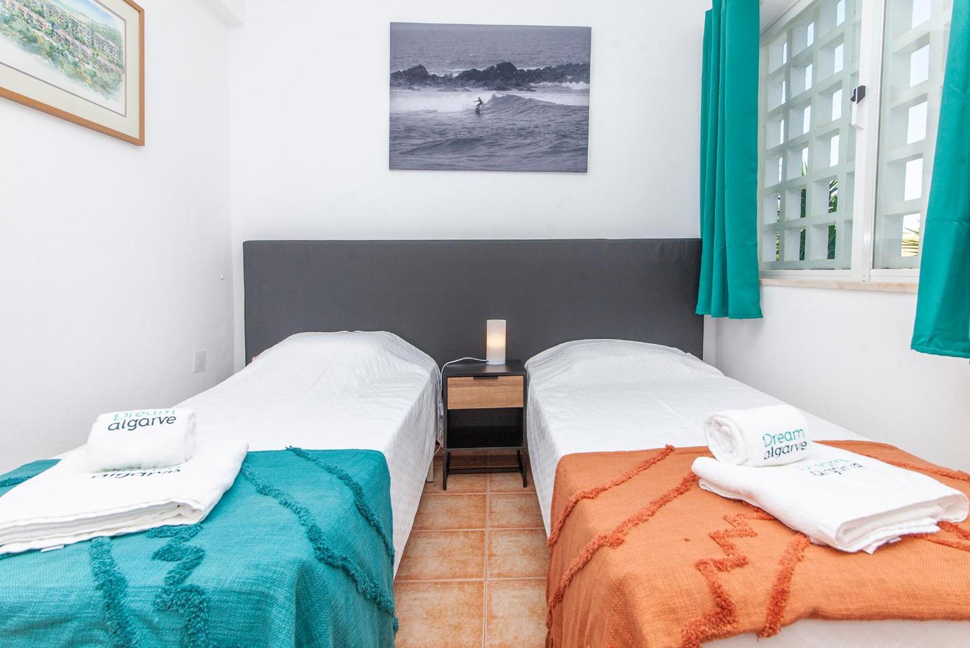 P - Meia-Praia Seaview Guesthouse Lagos Phòng bức ảnh