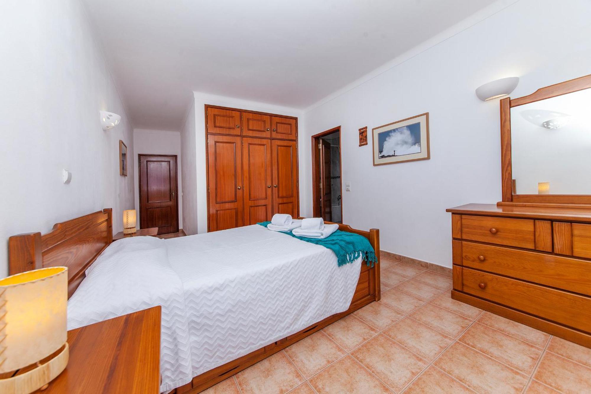 P - Meia-Praia Seaview Guesthouse Lagos Phòng bức ảnh