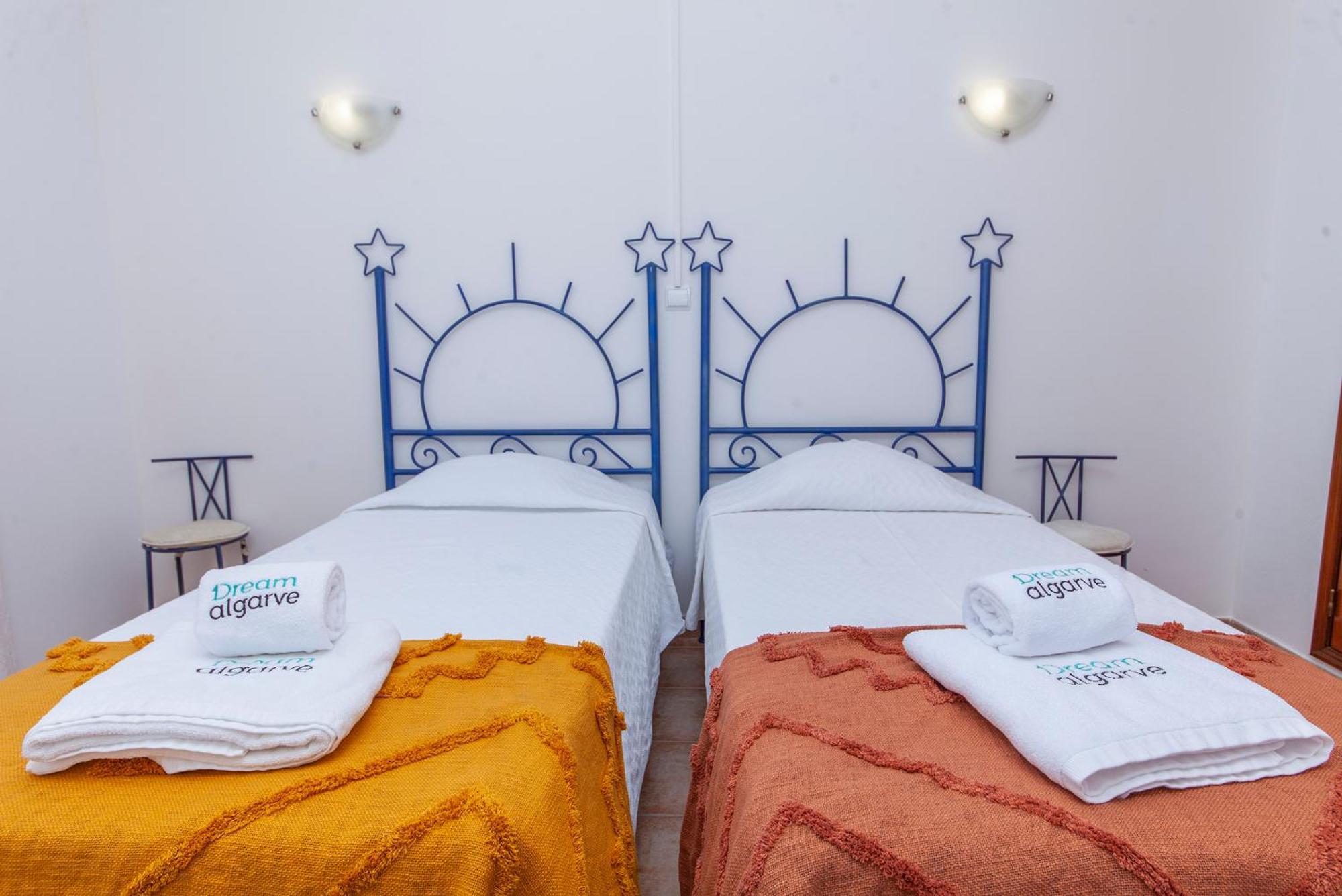 P - Meia-Praia Seaview Guesthouse Lagos Phòng bức ảnh