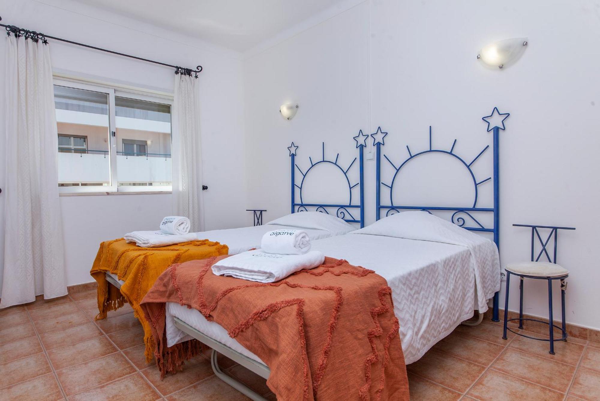 P - Meia-Praia Seaview Guesthouse Lagos Phòng bức ảnh