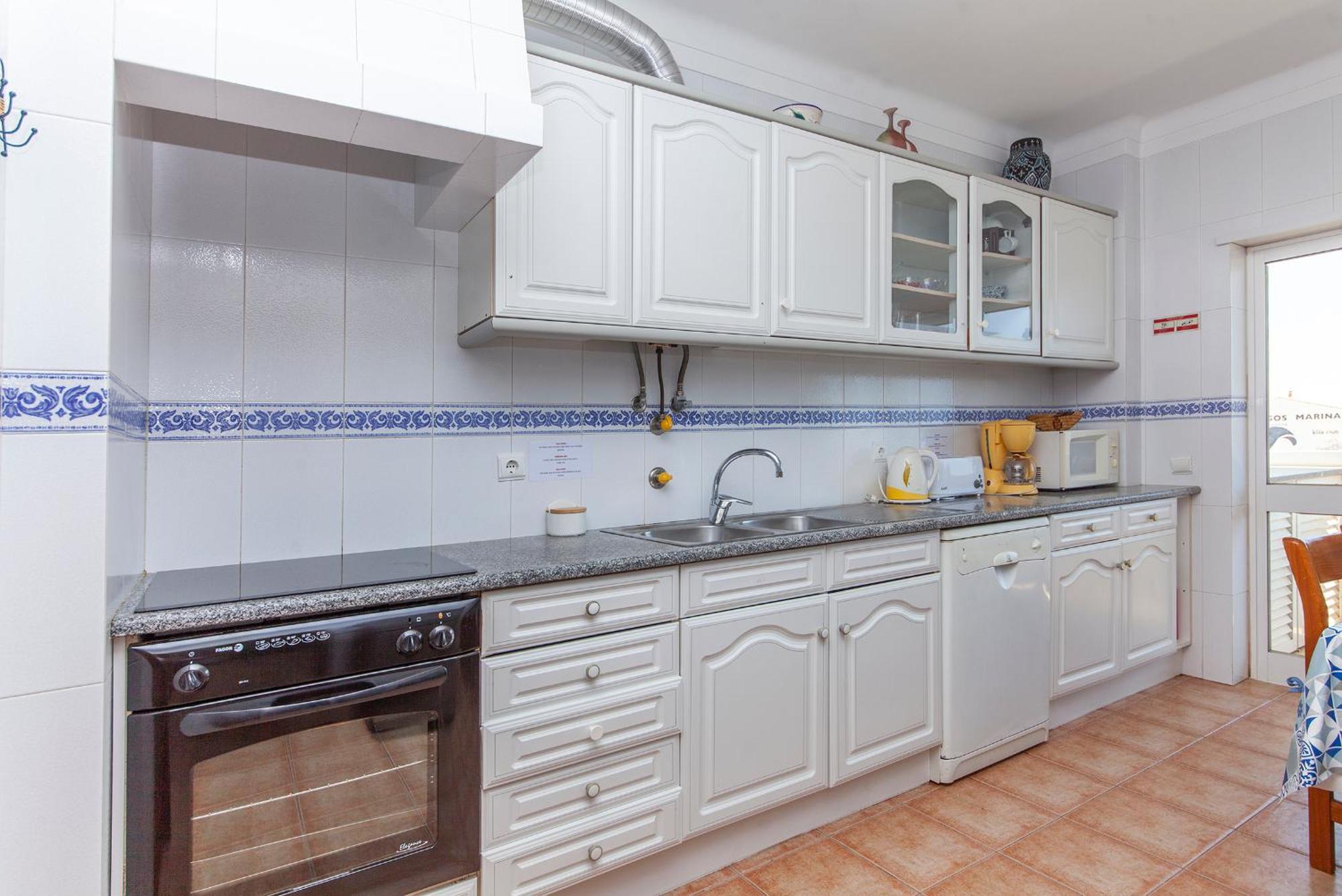 P - Meia-Praia Seaview Guesthouse Lagos Ngoại thất bức ảnh