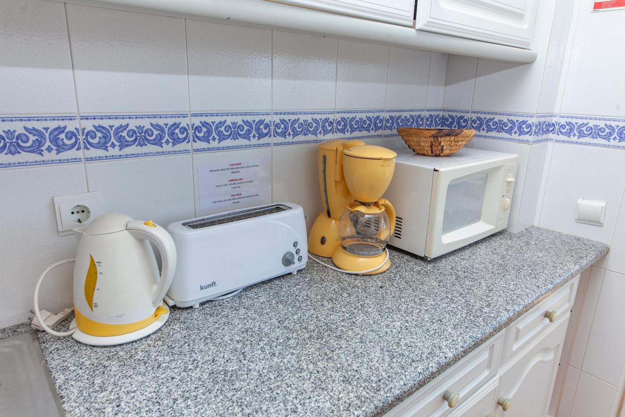 P - Meia-Praia Seaview Guesthouse Lagos Ngoại thất bức ảnh