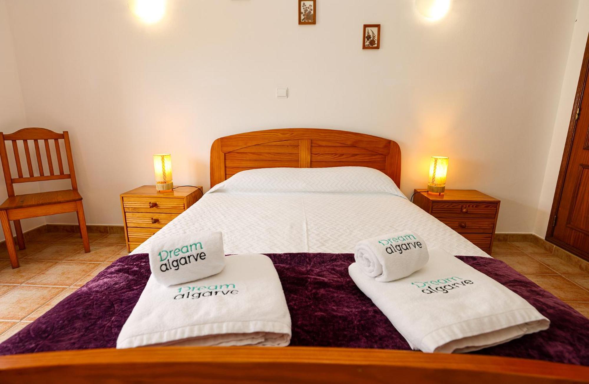 P - Meia-Praia Seaview Guesthouse Lagos Ngoại thất bức ảnh