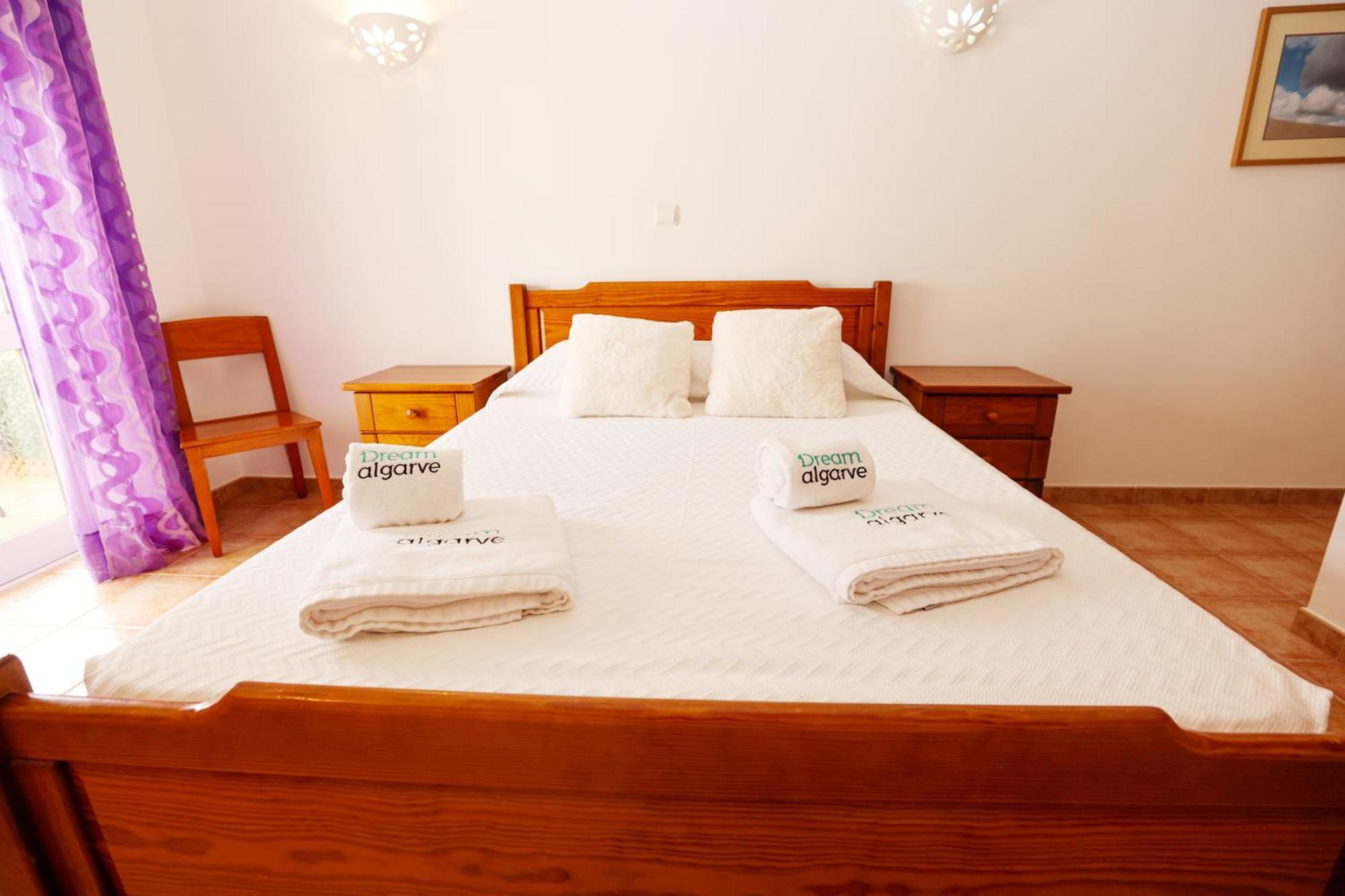 P - Meia-Praia Seaview Guesthouse Lagos Ngoại thất bức ảnh