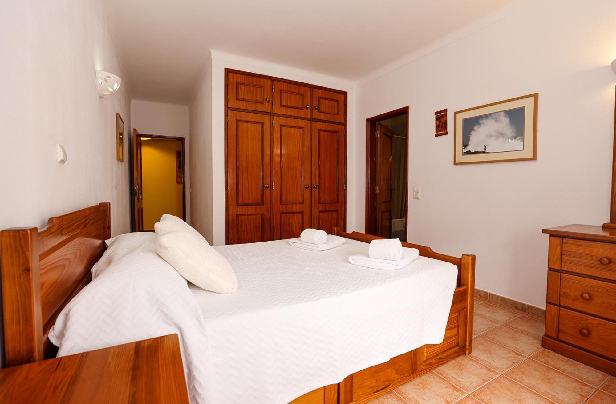 P - Meia-Praia Seaview Guesthouse Lagos Ngoại thất bức ảnh